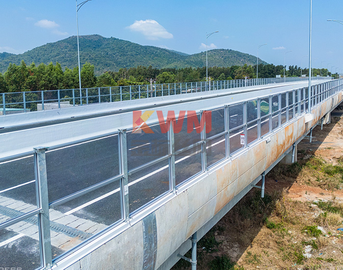 越南桥梁声屏障安装项目.jpg